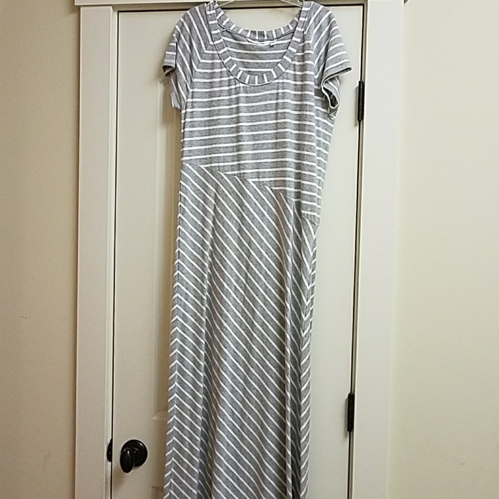 Maxi striped short sleeve Dress